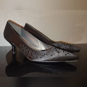 Stuart Weitzman Elegant Black Embroidered Women's Heels